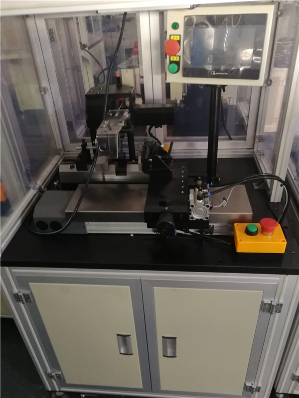 精密伺服沖壓機(jī)