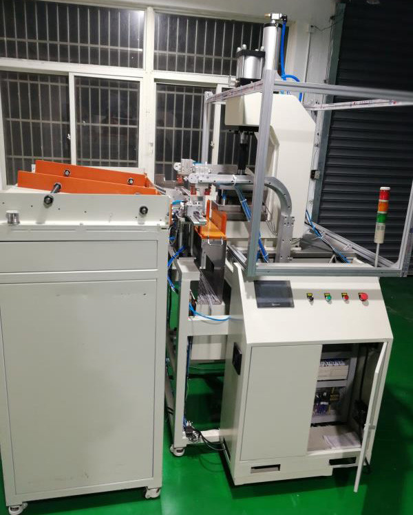 汽車天線自動(dòng)上下料沖壓機(jī)